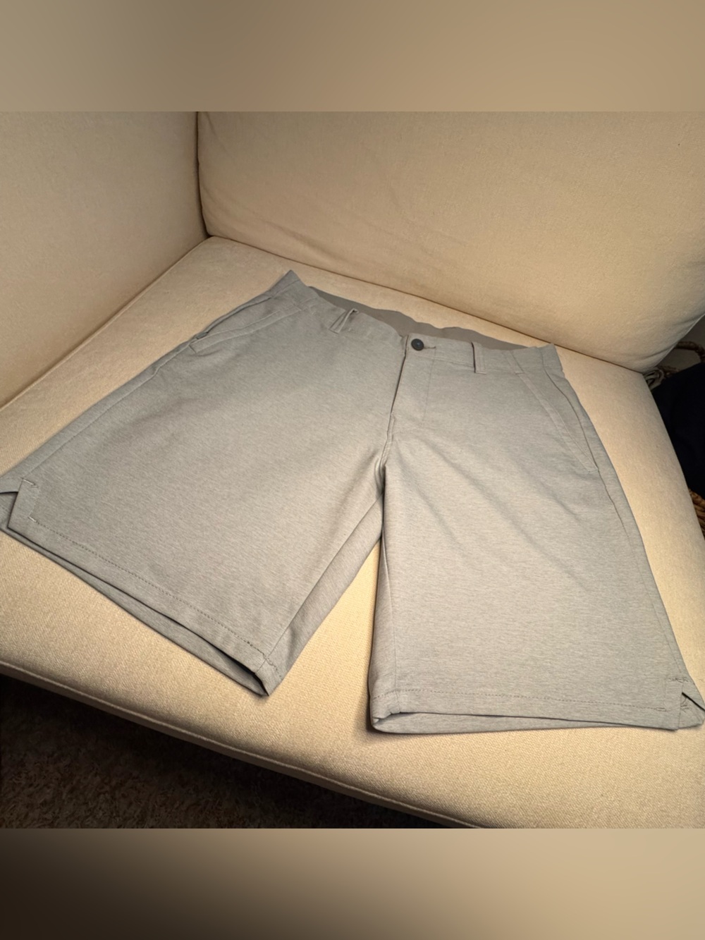 Tommy Bahama Gray Performance Golf Shorts Men's Size 32 Pineapple Pocket Lining